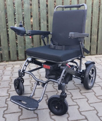 Invalidní vozík