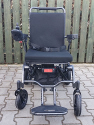 Invalidní vozík
