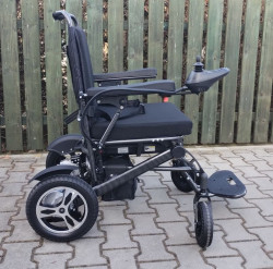 Invalidní vozík