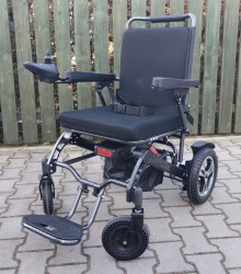 Invalidní vozík
