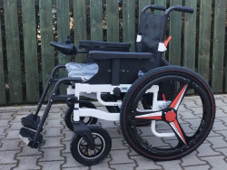 Invalidní vozík