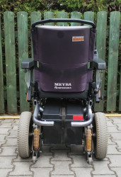 Invalidní vozík